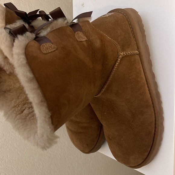 Women’s Ugg’s - Picture 5 of 5